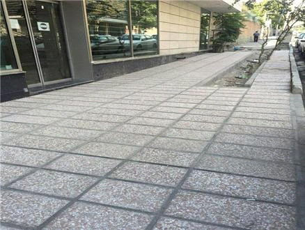 در هنگام انتخاب و نصب موزاییک های واش بتن به چه نکاتی باید دقت کنیم؟